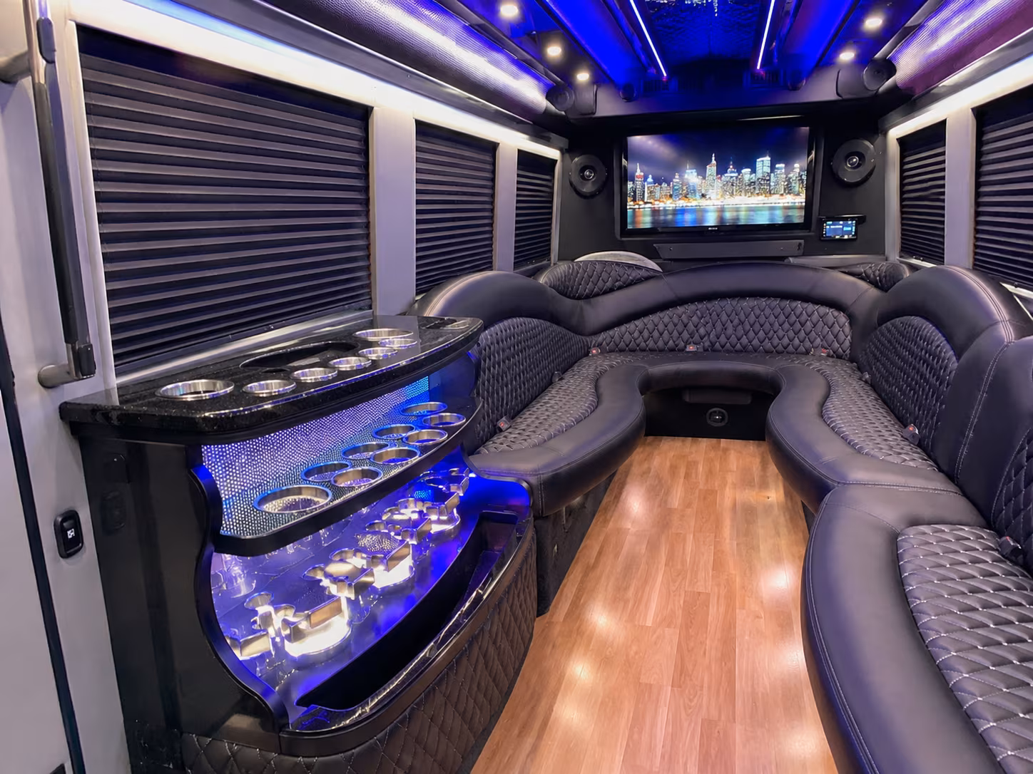 affordable lexington prom party bus prices split across your group