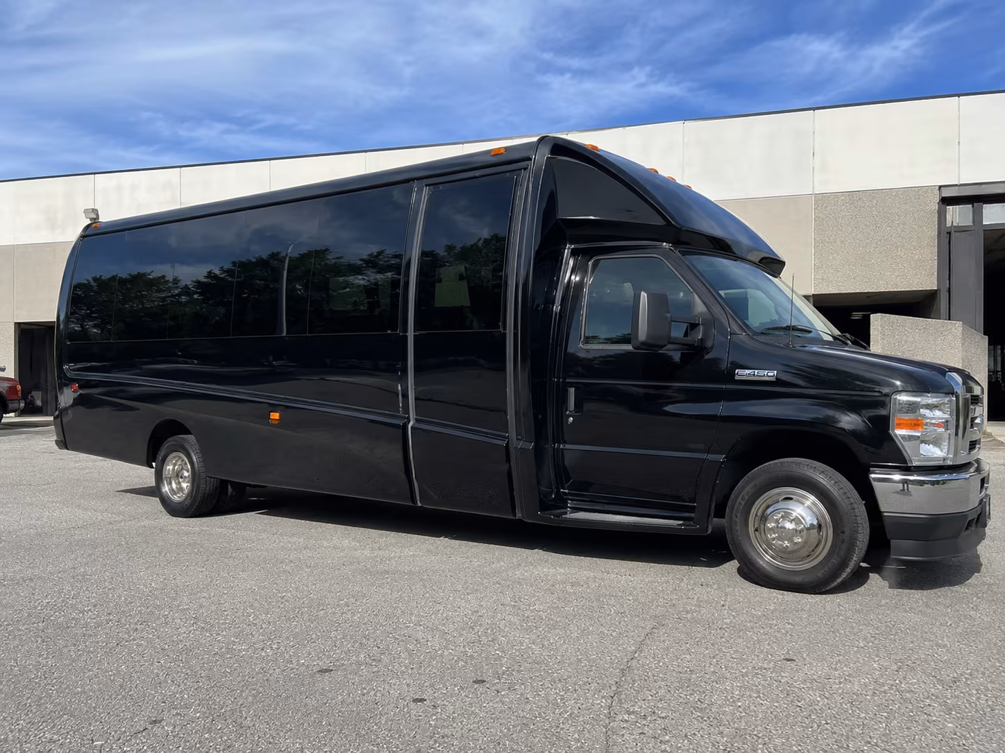 lexington airport shuttle bus rentals for private groups