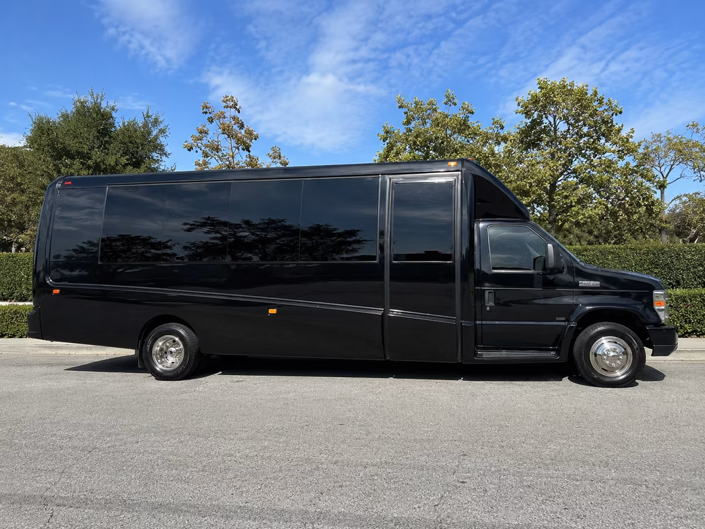 lexington military base transfer and troop movement buses