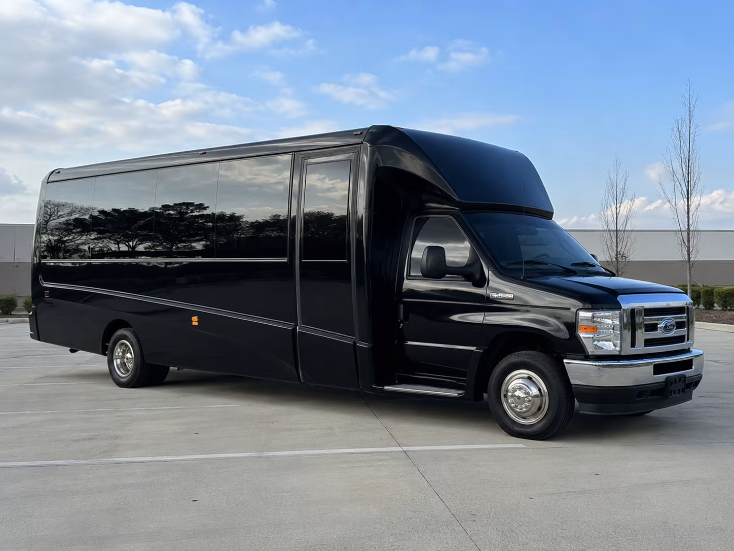 lexington parking shuttle and park and ride bus rentals
