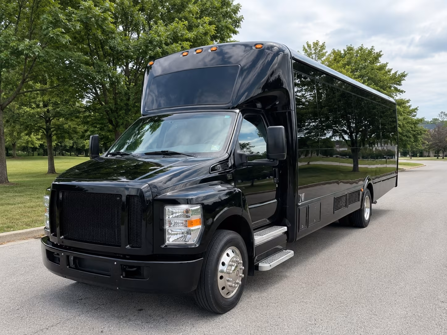 rent a lexington prom party bus or charter bus today