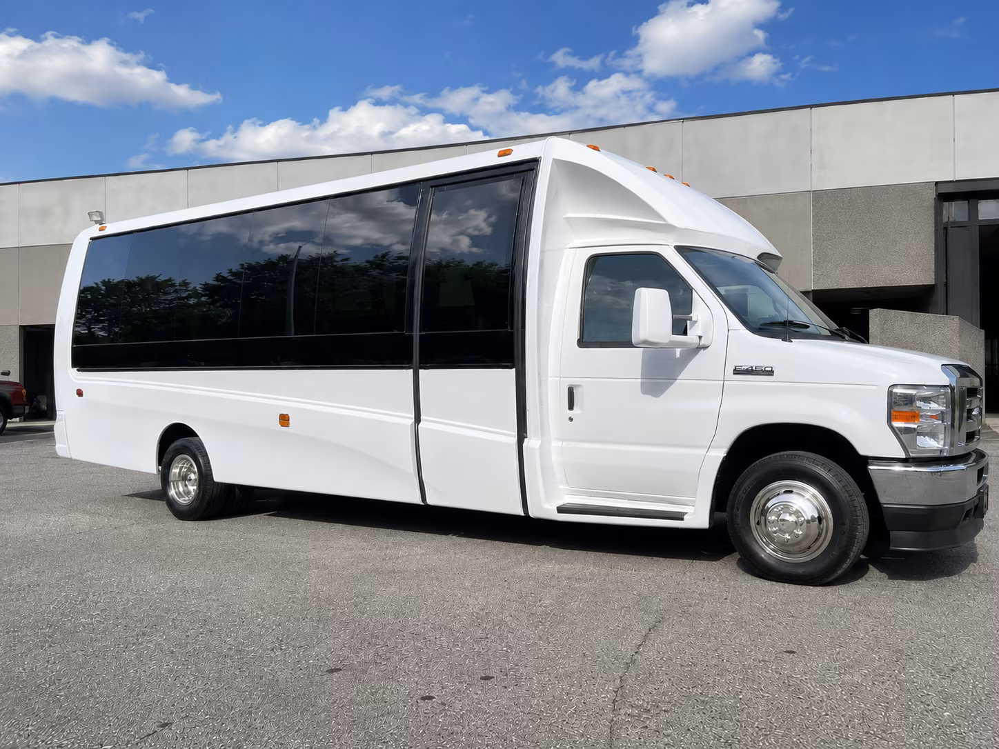 winery tour bus rentals from lexington to midway
